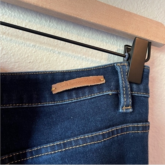 Soft Surroundings Dark Wash Blue Denim Slim Jeans Style 2CW54 Size 14 - Picture 5 of 6